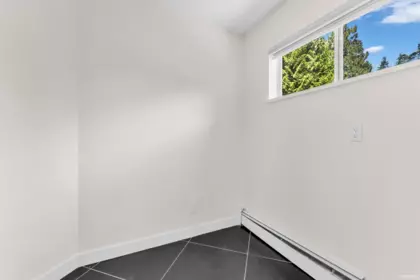 Entry Foyer Photo of 3249 136 Street, Surrey, BC