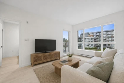 303 3596 Malsum Drive, North Vancouver, BC, North Vancouver — Apartment/Condo for sale