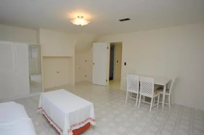 Basement Recreation Room Photo of 12754 15 Avenue, Surrey, BC