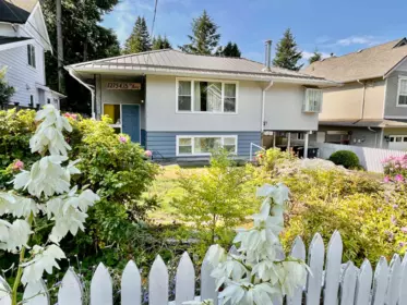 12754 15 Avenue, Surrey, BC, Surrey — Single Family Residence for sale