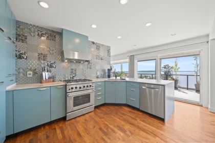 Primary Bedroom Photo of 14380 Sunset Drive, White Rock, BC