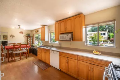 13389 Crestview Drive, Surrey, BC, Surrey — Single Family Residence for sale