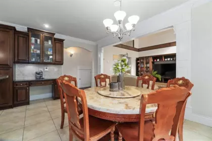 Breakfast Nook Photo of 6040 Adams Place, Richmond, BC