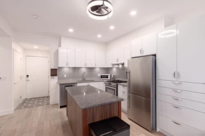 404 2666 Duke Street, Vancouver, BC, Vancouver — Apartment/Condo for sale