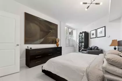 Basement Recreation Room Photo of 304 1102 Hornby Street, Vancouver, BC