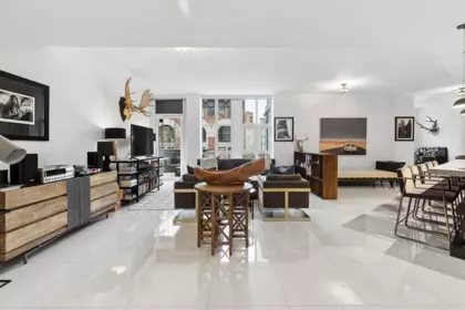 304 1102 Hornby Street, Vancouver, BC, Vancouver — Apartment/Condo for sale