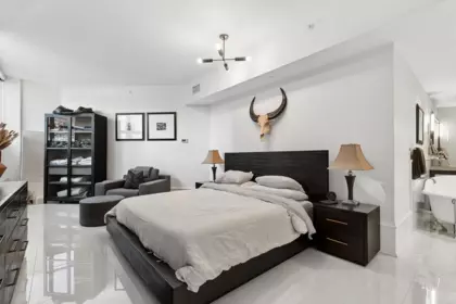 Loft / Bonus Room Photo of 304 1102 Hornby Street, Vancouver, BC