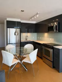702 1325 Rolston Street, Vancouver, BC, Vancouver — Apartment/Condo for sale