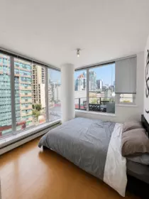 702 1325 Rolston Street, Vancouver, BC, Vancouver — Apartment/Condo for sale