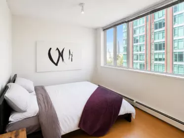 702 1325 Rolston Street, Vancouver, BC, Vancouver — Apartment/Condo for sale