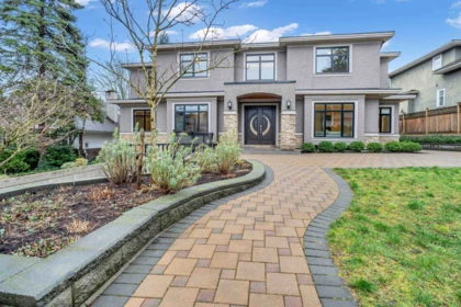 8168 Hunter Street, Burnaby, BC, Burnaby — Single Family Residence for sale