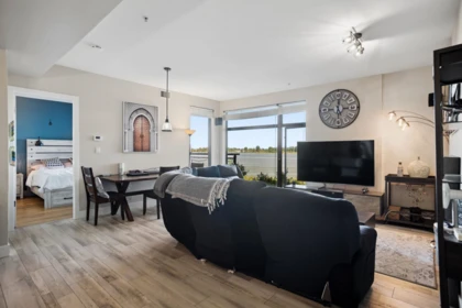 Dining Area Photo of 201 14300 Riverport Way, Richmond, BC