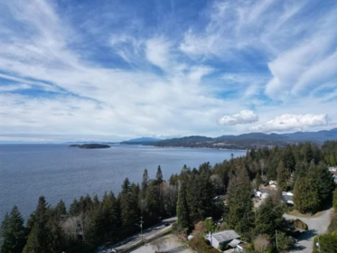 4934 Geer Road, Sechelt, BC, Sechelt — Single Family Residence for sale