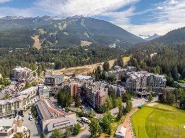 366/368 4050 Whistler Way, Whistler, BC, Whistler — Apartment/Condo for sale
