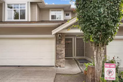Family Room Photo of 2 11282 Cottonwood Drive, Maple Ridge, BC