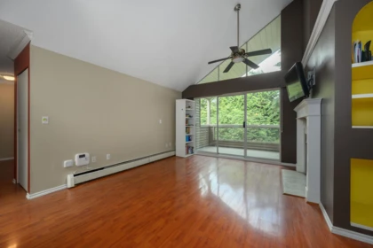 Dining Area Photo of 309 932 Robinson Street, Coquitlam, BC