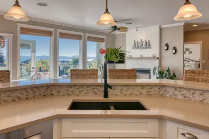 Kitchen Island Photo of 6369 Jasper Road, Sechelt, BC