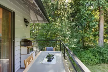 Breakfast Nook Photo of 5729 Owl Court, North Vancouver, BC