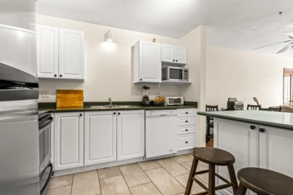 Breakfast Nook Photo of 122 2551 Parkview Lane, Port Coquitlam, BC
