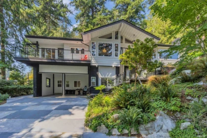 4621 Caulfeild Drive, West Vancouver, BC, West Vancouver — Single Family Residence for sale