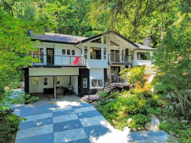 4621 Caulfeild Drive, West Vancouver, BC, West Vancouver — Single Family Residence for sale