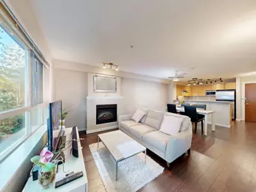 207 4783 Dawson Street, Burnaby, BC, Burnaby — Apartment/Condo for sale