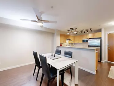 207 4783 Dawson Street, Burnaby, BC, Burnaby — Apartment/Condo for sale