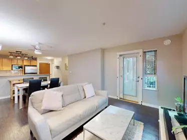 207 4783 Dawson Street, Burnaby, BC, Burnaby — Apartment/Condo for sale