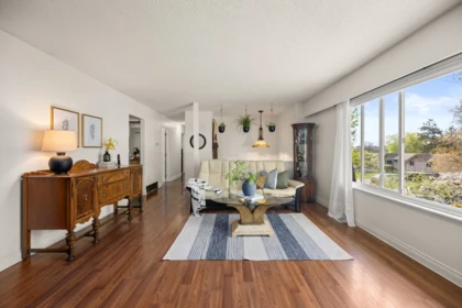 Kitchen Photo of 5866 179a Street, Surrey, BC