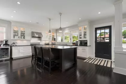 Breakfast Nook Photo of 3955 Dundas Street, Burnaby, BC