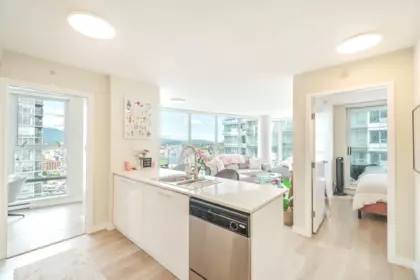 Living Room Photo of 2308 111 W Georgia Street, Vancouver, BC