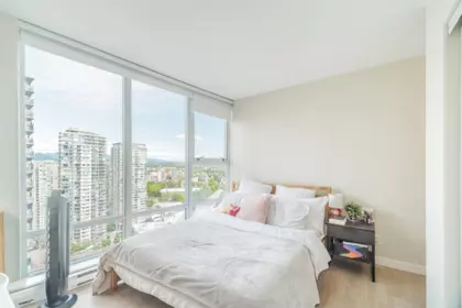 Powder Room Photo of 2308 111 W Georgia Street, Vancouver, BC
