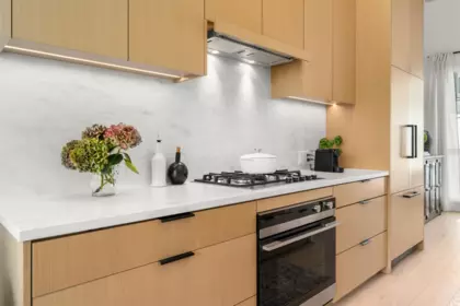 Kitchen Island Photo of 224 650 E 2nd Street, North Vancouver, BC