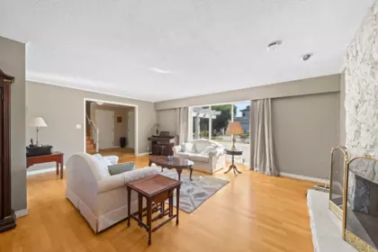 Breakfast Nook Photo of 10631 Trepassey Drive, Richmond, BC