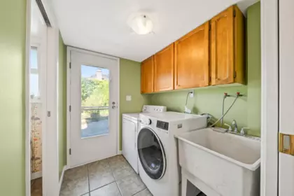 Powder Room Photo of 10631 Trepassey Drive, Richmond, BC