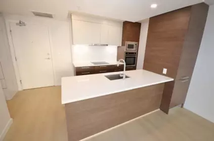 Kitchen Island Photo of 1512 285 E 10th Avenue, Vancouver, BC