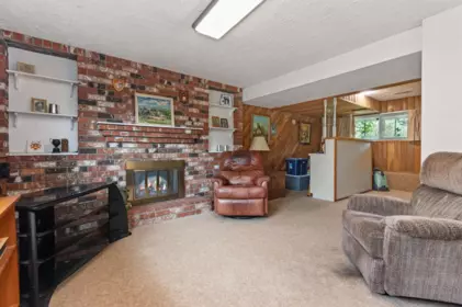 Basement Recreation Room Photo of 45992 Silver Avenue, Chilliwack, BC