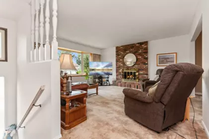 Family Room Photo of 45992 Silver Avenue, Chilliwack, BC