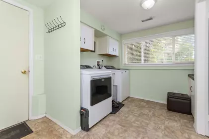 Swimming Pool Photo of 45992 Silver Avenue, Chilliwack, BC