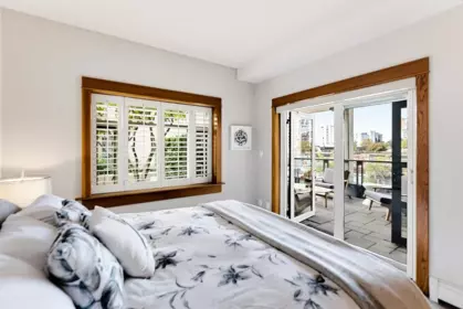 Bedroom 3 Photo of 202 550 17th Street, West Vancouver, BC
