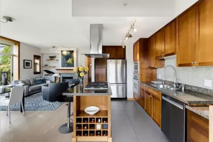 Pantry Photo of 202 550 17th Street, West Vancouver, BC