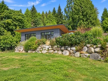 Outdoor Kitchen Photo of 421 Laurel Street, Gibsons, BC