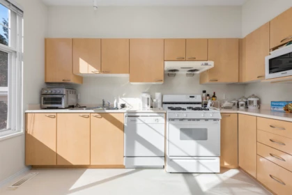 Kitchen Photo of 42 3711 Robson Court, Richmond, BC