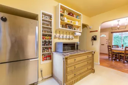 Mudroom Photo of 13221 112b Avenue, Surrey, BC