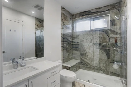 Mudroom Photo of 16035 10a Avenue, Surrey, BC
