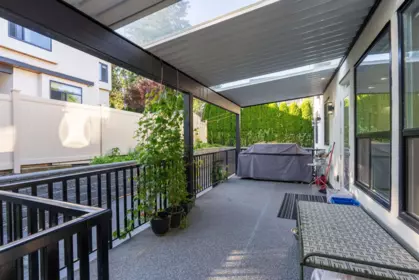 Swimming Pool Photo of 16035 10a Avenue, Surrey, BC