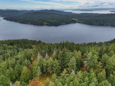Hot Tub / Spa Photo of 470 Heck Hill Road, Mayne Island, BC