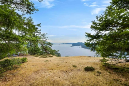 Office / Den Photo of 470 Heck Hill Road, Mayne Island, BC