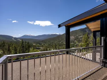 Primary Bathroom Photo of 9333 Warbler Way, Whistler, BC