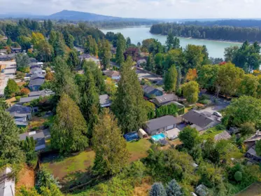 Front Yard Photo of 21673 River Road, Maple Ridge, BC